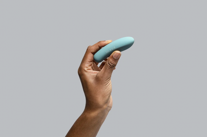 Play Mini Vibrator 101: Why, when and how to use